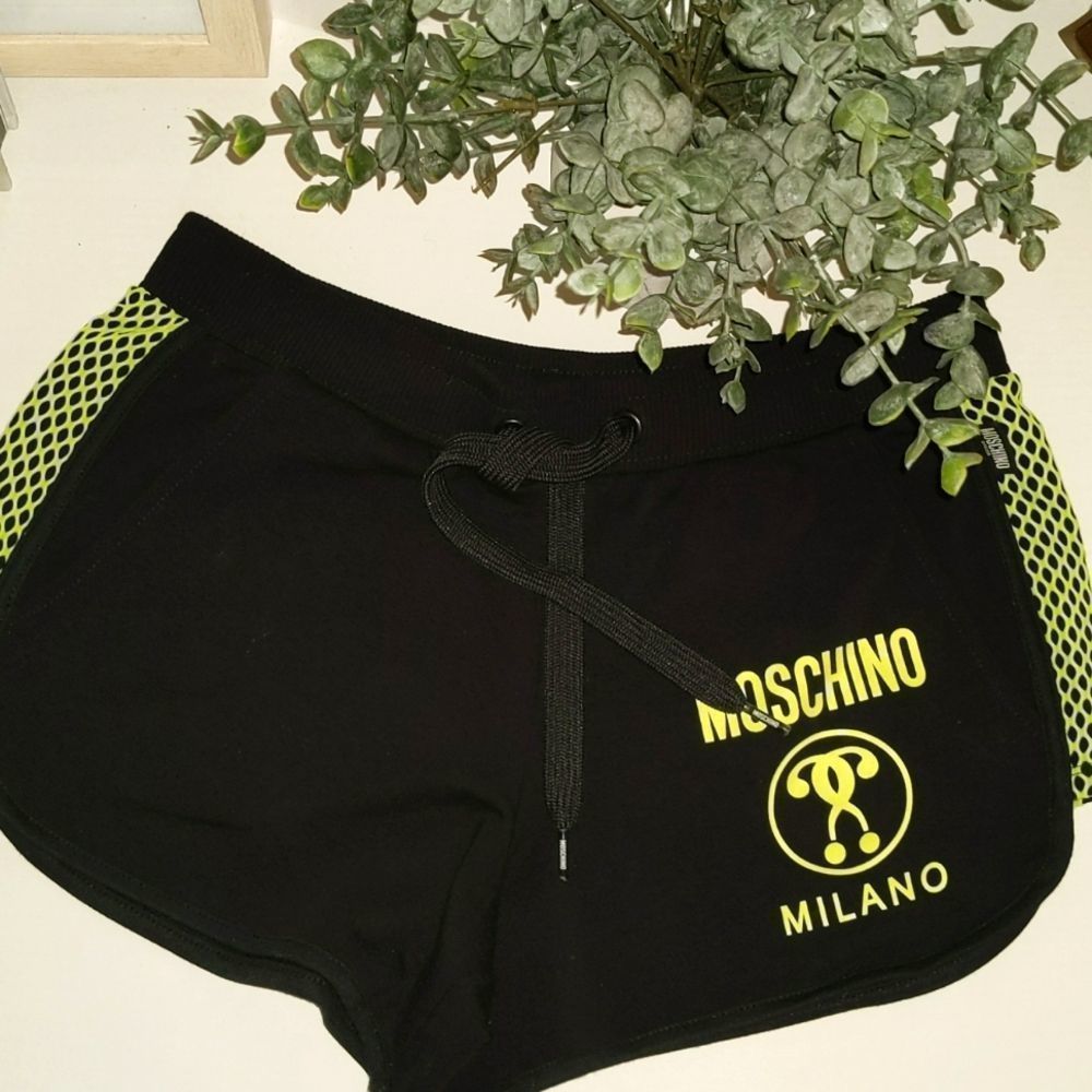 NWT Moschino shorts